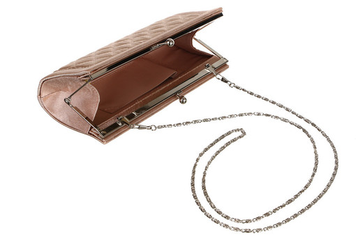 Elegantná listová kabelka s retiazkou