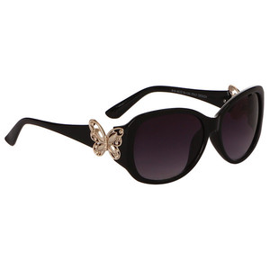 Slnečné okuliare sa štýlovo zdobenými nožičkami s motýlikmi. UV filter 400 Farba skiel: čierna, hnedá Výber