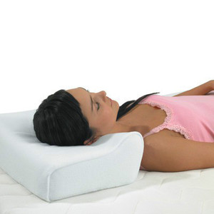 Anatomický vankúš pre príjemný spánok. Je navrhnutý tak, aby bolo možné spať na boku aj na chrbte a krčná