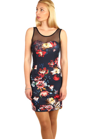Mini šaty s kvetinovou potlačou a priesvitnou vrchnou časťou. Materiál: 94% polyester, 6% elastan. Dovoz: Taliansko