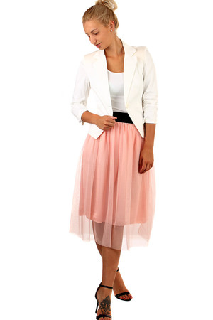 Romantická dlhšia tylová sukňa s gumou v pase. Jednofarebné prevedenie. Univerzálny rozmer zodpovedá vel'kosti M - XL.