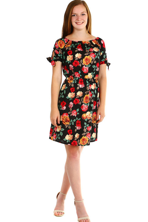 Dámske letné šaty s kvetinovým vzorom