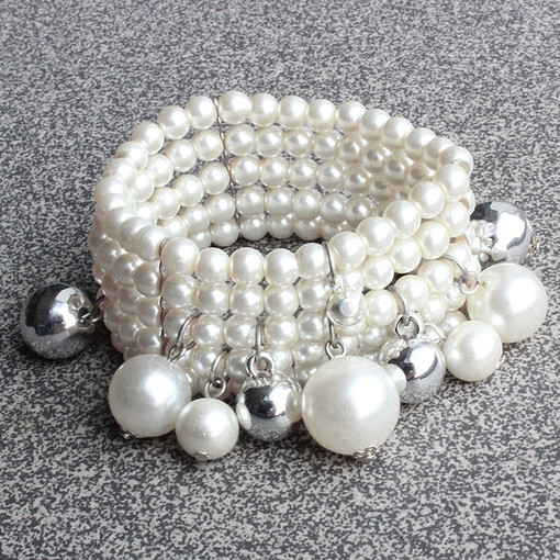 Masívny dámsky perlový náramok s guličkami