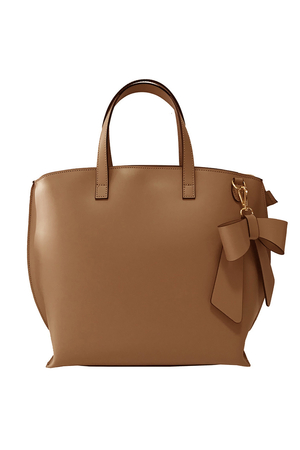 Elegantná dámska business kabelka z pravej kože najobl'úbenejší typ kabelky nestarnúci praktický design zmestí sa