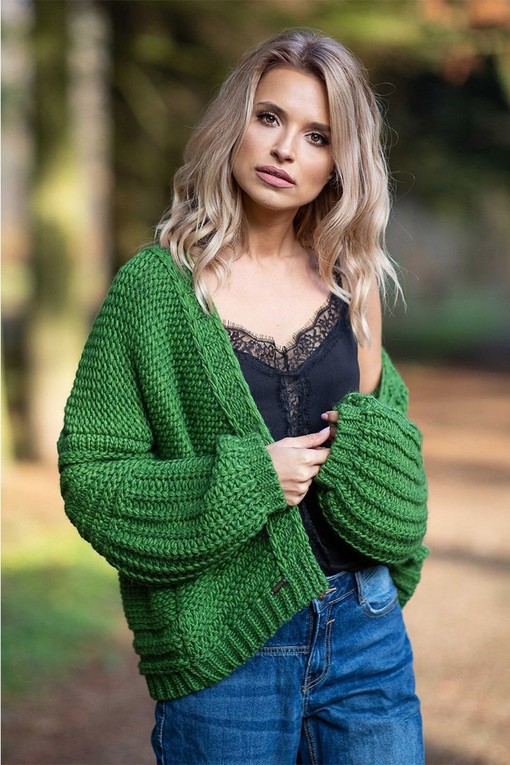 Dámsky vlnený pletený sveter