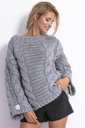 Dámský sveter s výrazným pletením výrazný vzor huňatý rozširujúci sa strih vol'ná väzba lodičkový výstrih