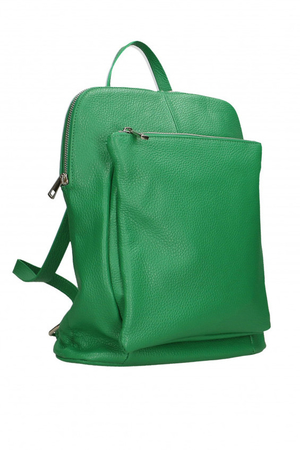 Dámsky mestky batoh v zaujímavom dizajne. Možno nosiť na chrbte aj ako kabelku cez rameno. vyrobený z kvalitnej