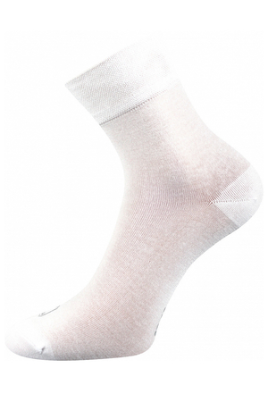Pánske a dámske hladké bambusové ponožky. hladké ponožky vhodné do spoločenskej obuvi veľmi jemný úplet jemný