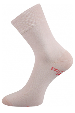 Dámske a pánske ponožky z bio bavlny. ponožky sú vyrobené z bio bavlny hladké ponožky vhodné do spoločenskej obuvi