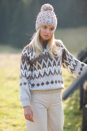 Príjemný hrejivý sveter do pása nórsky vzor s pohodlným stojačikom raglánové rukávy širšieho strihu rukávy