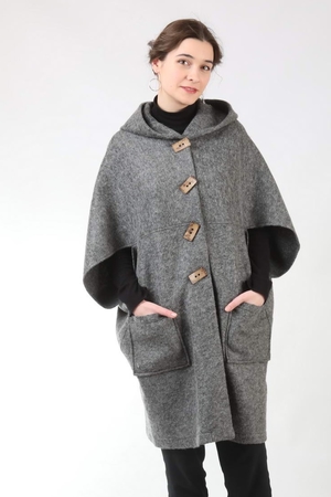 Pútavé rozopínajúce sa vlnené pončo s kapucňou jednofarebné 100% ovčia vlna udržatel'ná móda výborné