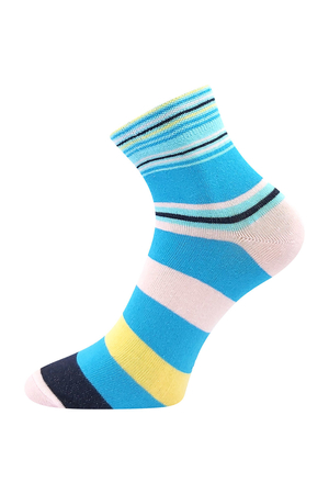 Dámske ponožky od tradičnej značky Boma klasické slabé pruhované farebné komfortný lem ideálny odvod potu na