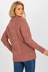 Vlnený sveter s výrazným vzorom
